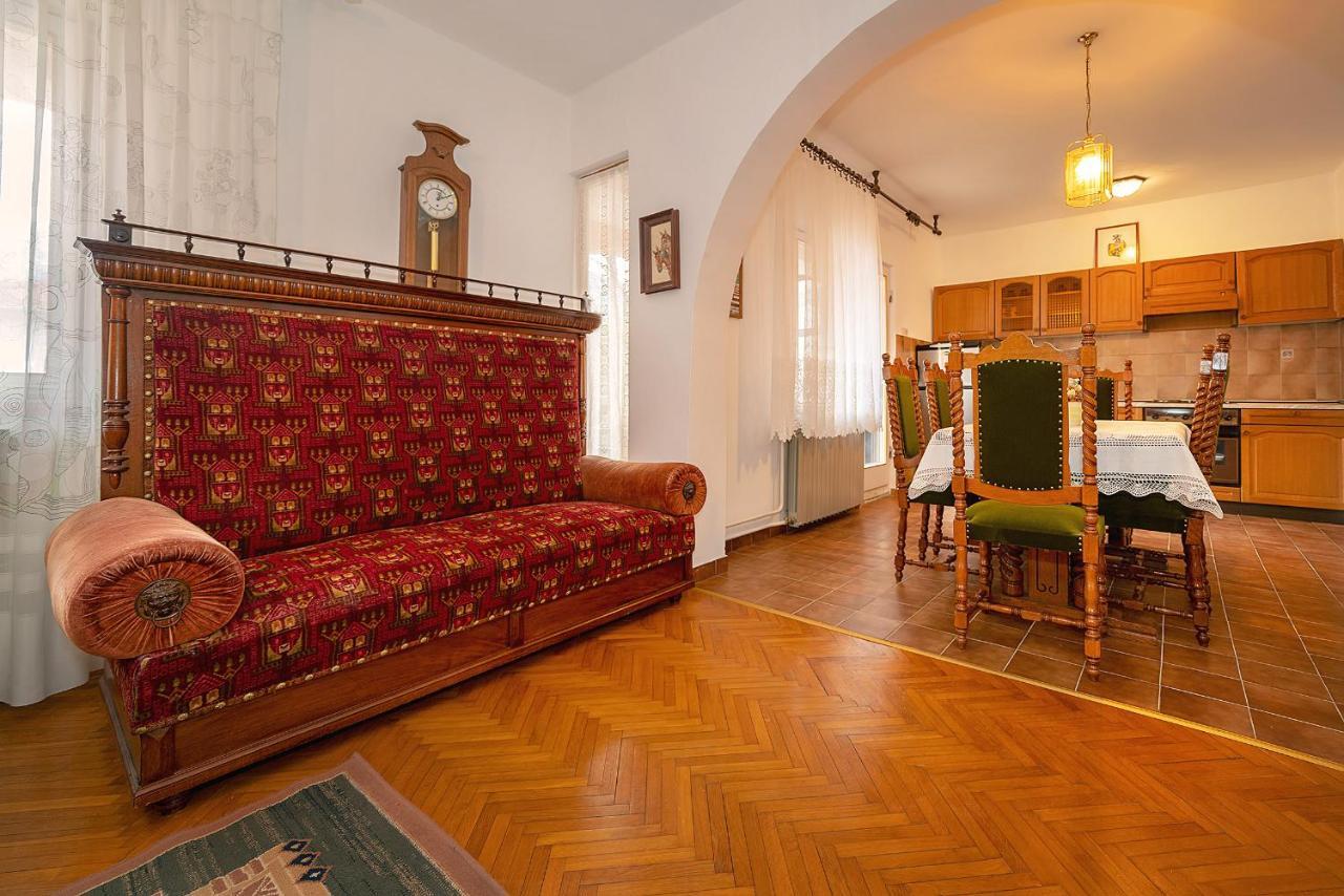 Apartmani Ana Juranic Jurandvor Екстериор снимка