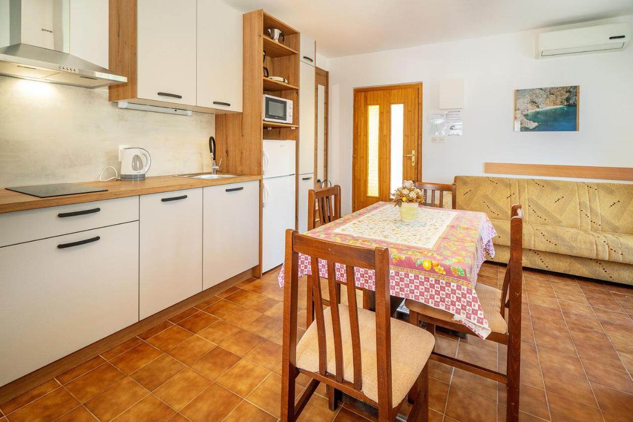 Apartmani Ana Juranic Jurandvor Екстериор снимка