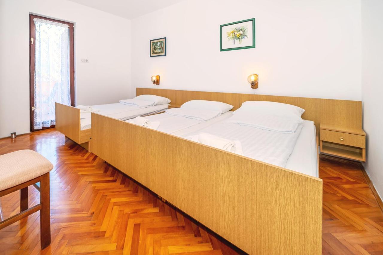 Apartmani Ana Juranic Jurandvor Екстериор снимка