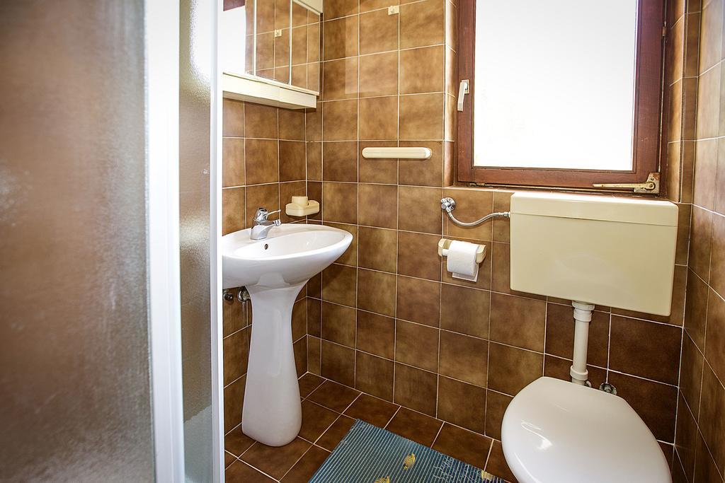 Apartmani Ana Juranic Jurandvor Екстериор снимка